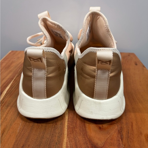 EUC Nike Metcon x Free Sneakers - Picture 3 of 5